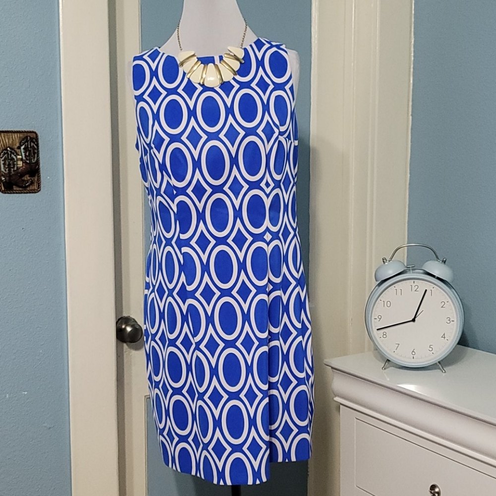 NWT Cute Dress 👗 - Picture 2 of 10
